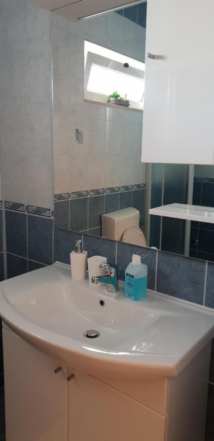 Apartman Antonio Apartamento Makarska Exterior foto