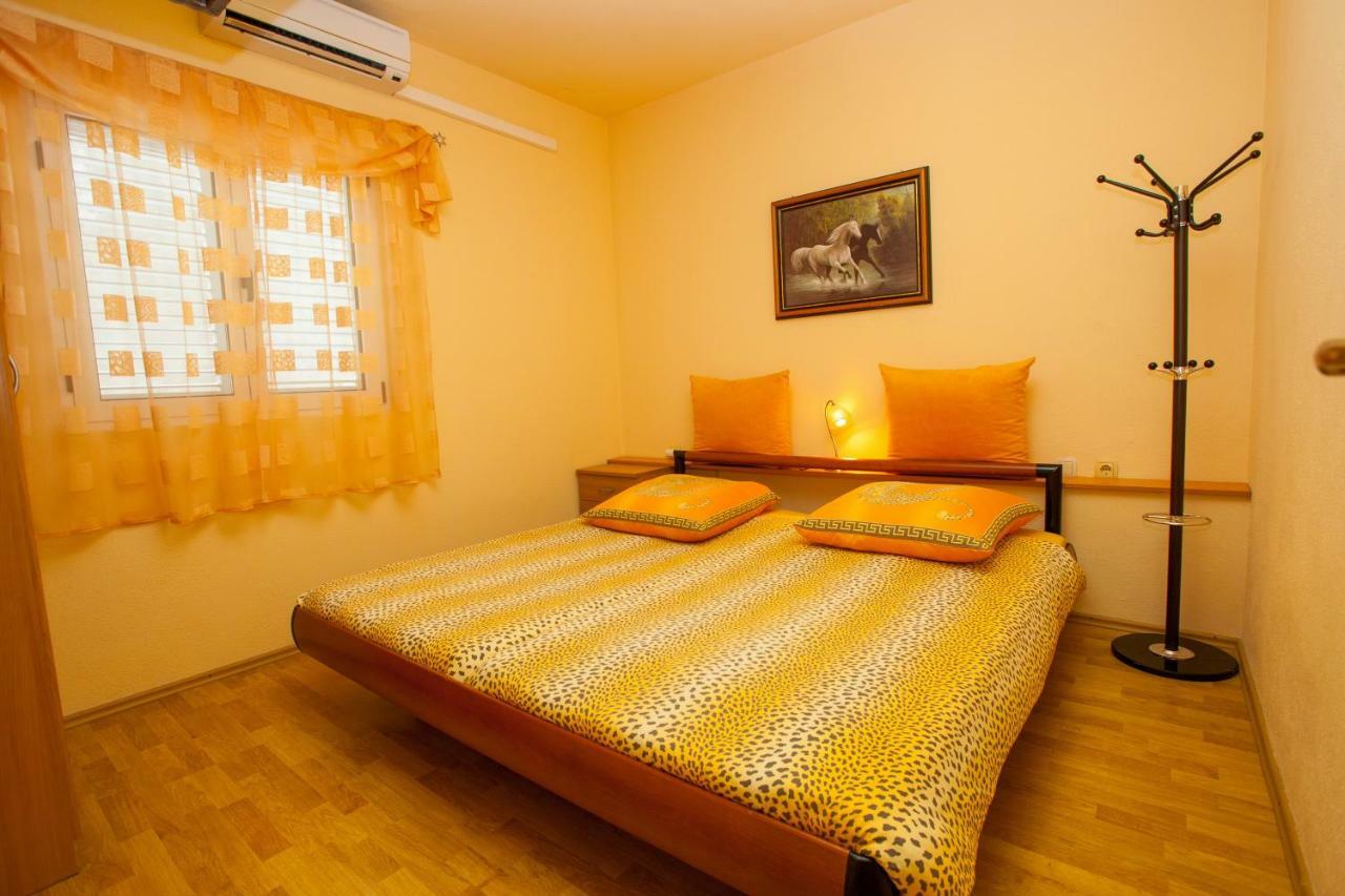 Apartman Antonio Apartamento Makarska Exterior foto